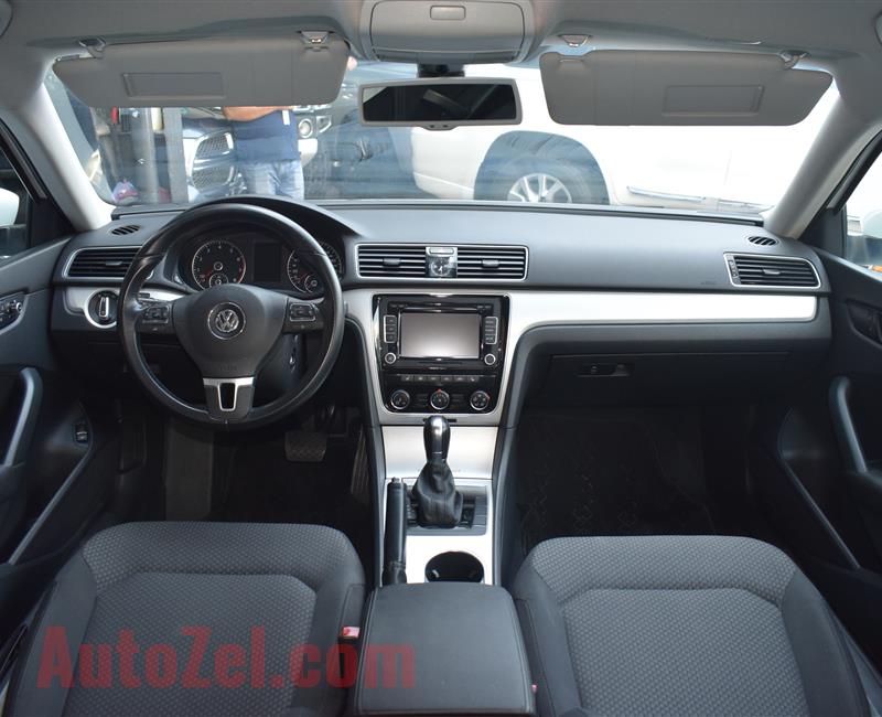 VOLKSWAGEN PASSAT- 2014- WHITE- 86 000 KM- GCC SPECS