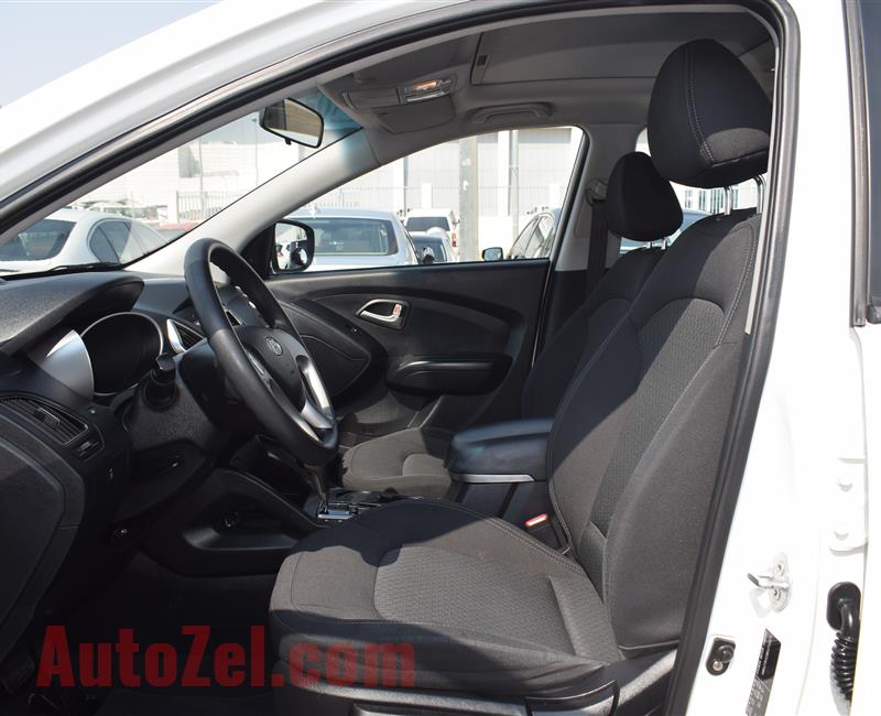 HYUNDAI TUCSON LIMITED- 2014- WHITE- 152 000 KM- GCC SPECS