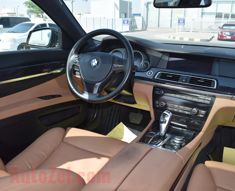 BMW 750Li- 2010- BLACK- 141 000 KM- GCC SPECS