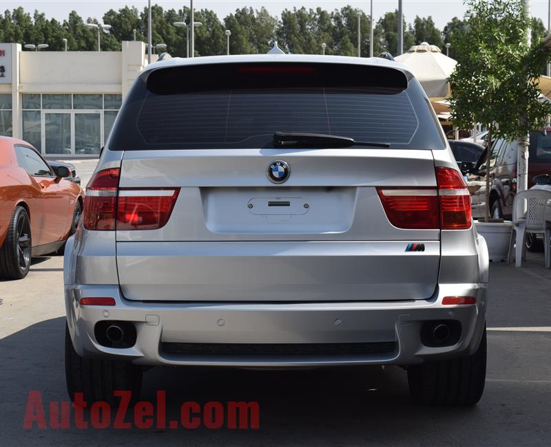 BMW X5- 2010- SILVER- 259 000 KM- GCC SPECS- CALL FOR THE PRICE