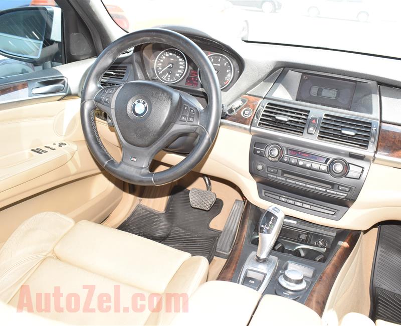 BMW X5- 2010- SILVER- 259 000 KM- GCC SPECS- CALL FOR THE PRICE