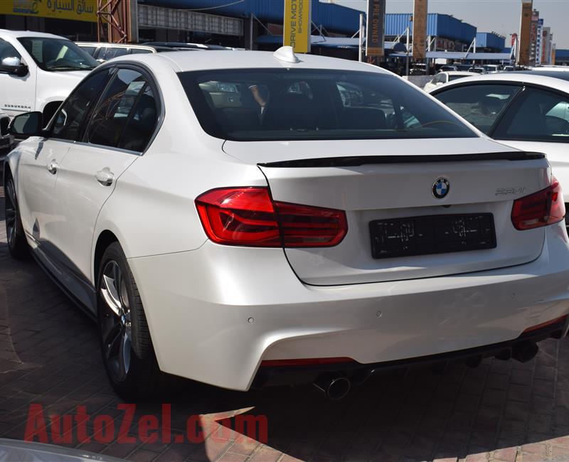 BMW 330i- 2017- WHITE- 27 000 KM- GCC SPECS