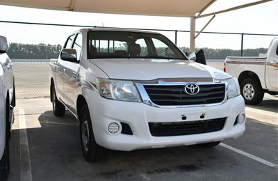 TOYOTA HILUX GL 4X2- 2015- WHITE- 95 000 KM- GCC SPECS