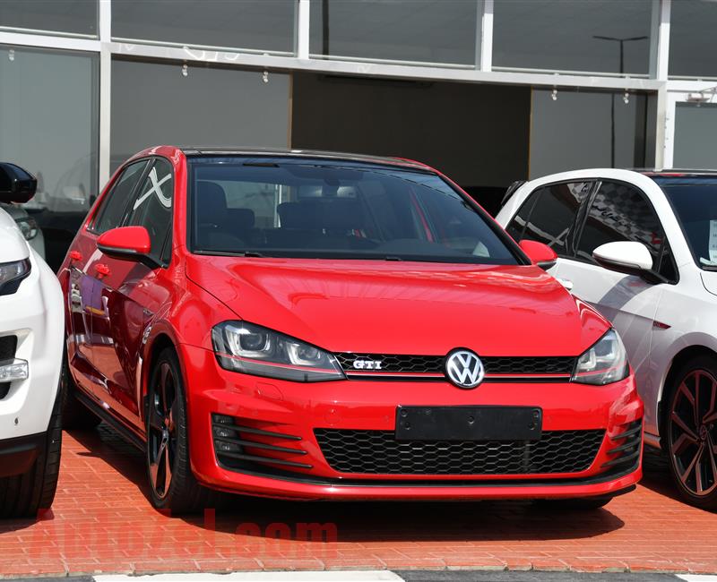 VOLKSWAGEN GOLF GTI- 2015- RED- 80 000 KM- GCC SPECS- CALL FOR THE PRICE