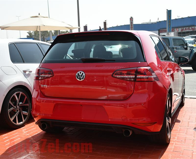 VOLKSWAGEN GOLF GTI- 2015- RED- 80 000 KM- GCC SPECS- CALL FOR THE PRICE
