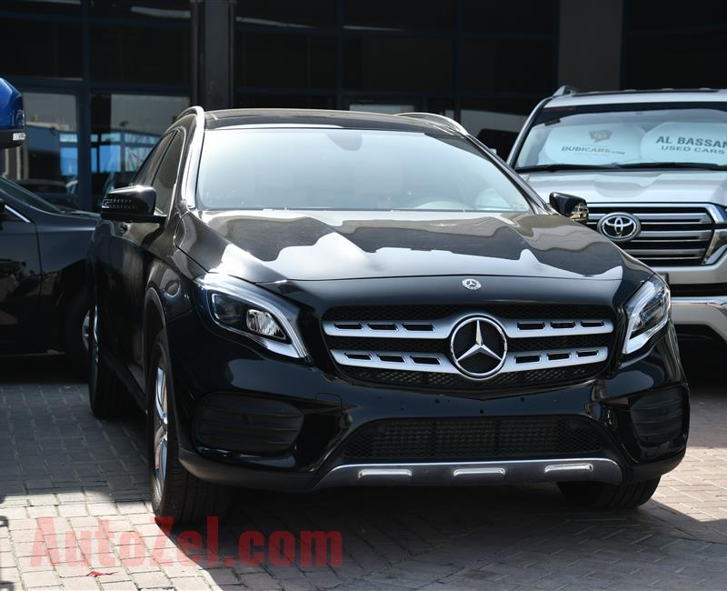 MERCEDES-BENZ GLA250 4MATIC- 2018- BLACK- 12 000 KM- GCC SPECS