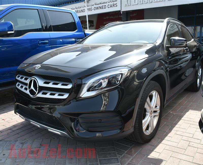 MERCEDES-BENZ GLA250 4MATIC- 2018- BLACK- 12 000 KM- GCC SPECS