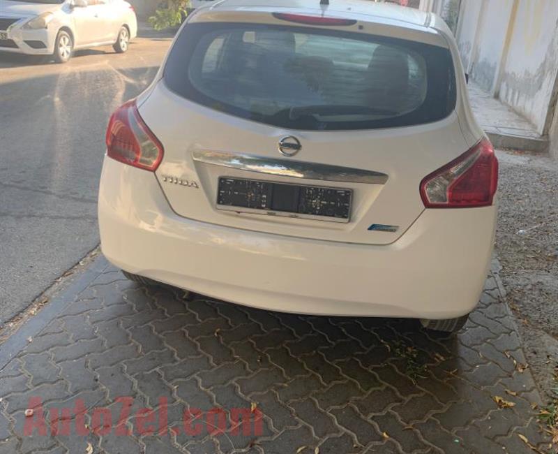 Nissan Tiida Hachback 2014