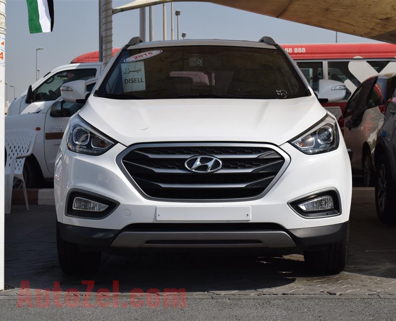 HYUNDAI TUCSON- 2015- WHITE- 33 000 KM