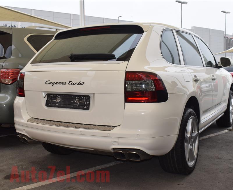 PORSCHE CAYENNE TURBO- 2005- WHITE- 160 000 KM- GCC SPECS