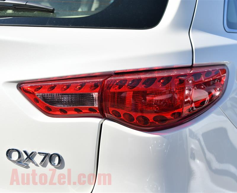 BRAND NEW INFINITI QX70 3.7- 2020- WHITE- GCC SPECS