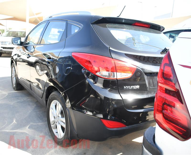 HYUNDAI TUCSON- 2013- BLACK- 166 000 KM- GCC SPECS