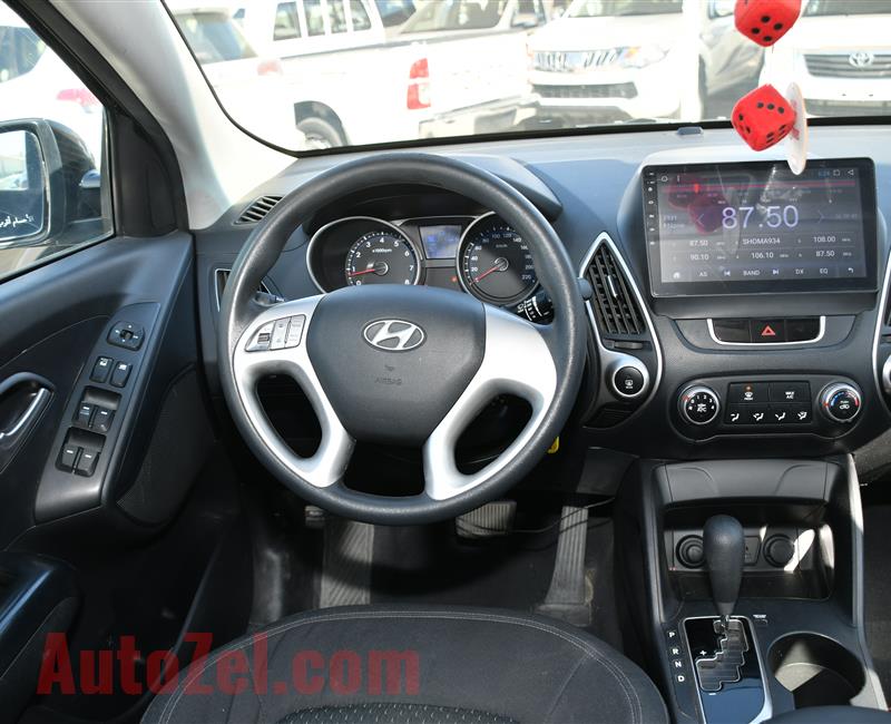 HYUNDAI TUCSON- 2013- BLACK- 166 000 KM- GCC SPECS