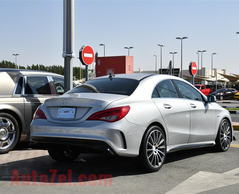 MERCEDES-BENZ CLA250- 2018- SILVER- 6 000 KM- GCC SPECS