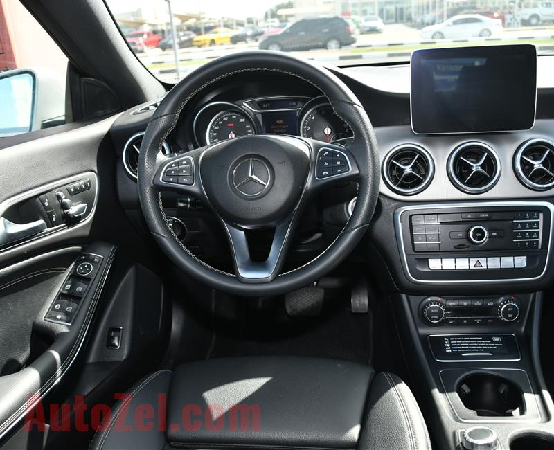 MERCEDES-BENZ CLA250- 2018- SILVER- 6 000 KM- GCC SPECS