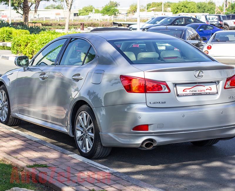 LEXUS IS300- 2010- SILVER- 164 043 KM- GCC SPECS