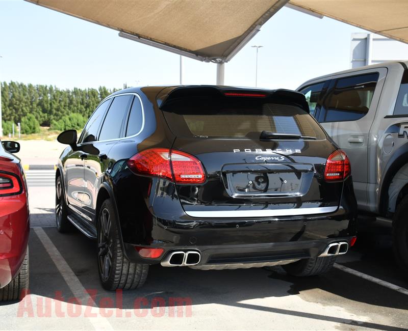 PORSCHE CAYENNE- 2013- BLACK- 206 000 KM- GCC SPECS