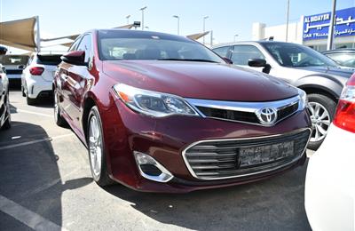 TOYOTA AVALON- 2014- RED- 135 000 KM- AMERICAN SPECS