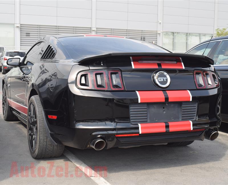 FORD MUSTANG GT- 2014- BLACK- 88 000 KM- GCC