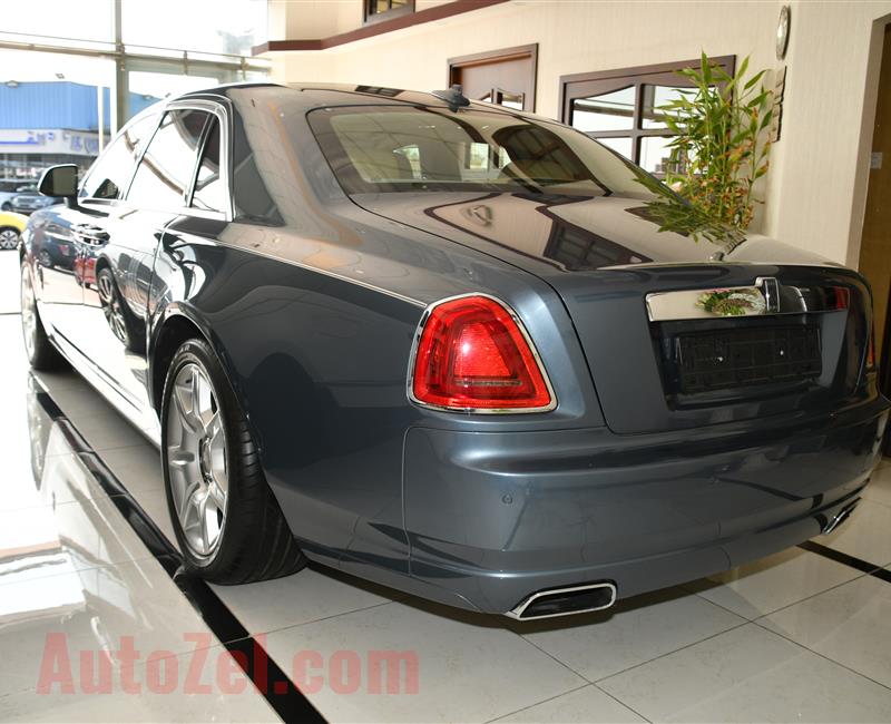 ROLLS ROYCE GHOST- 2013- BLUE- 70 000 KM- GCC SPECS