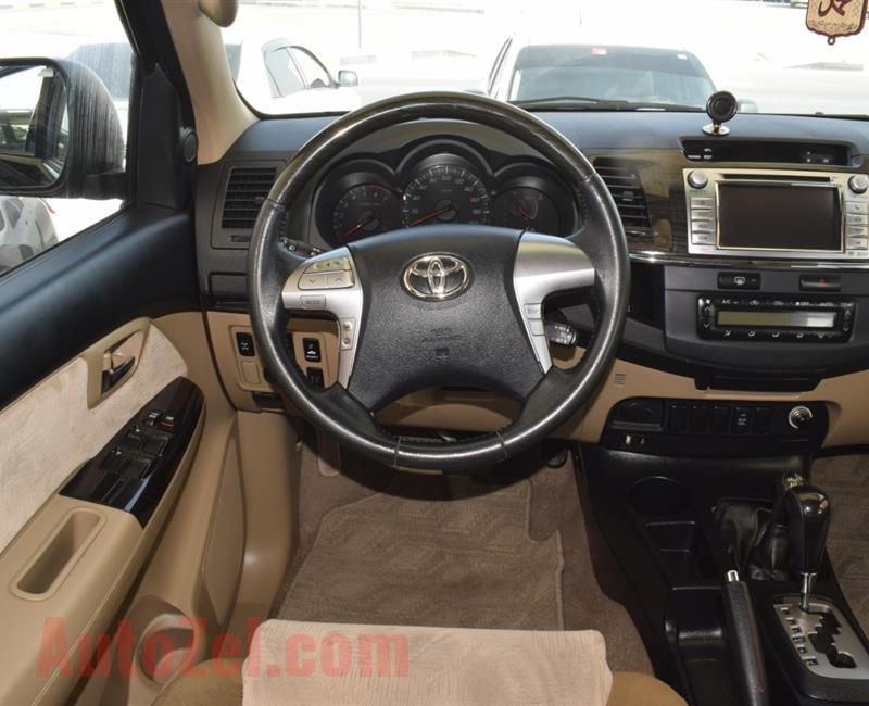 TOYOTA FORTUNER- 2015- GREY- 102 000 KM- GCC