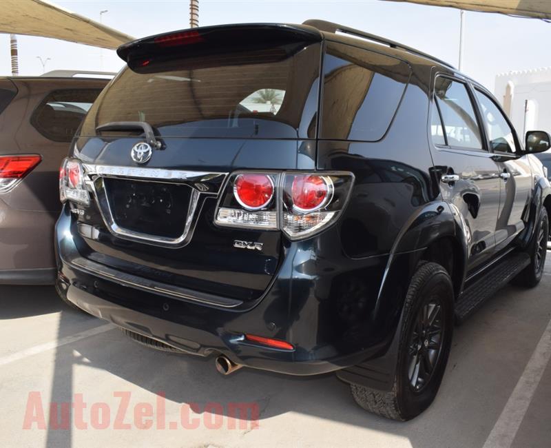 TOYOTA FORTUNER- 2015- GREY- 102 000 KM- GCC