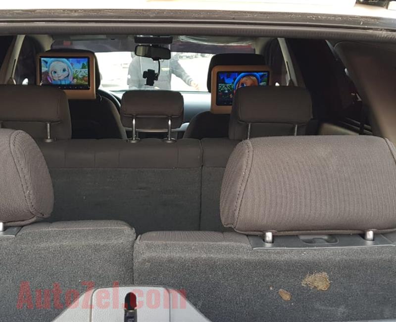 Chevrolet Captiva model 2012 Perfect inside and outside the screen Android new tires 