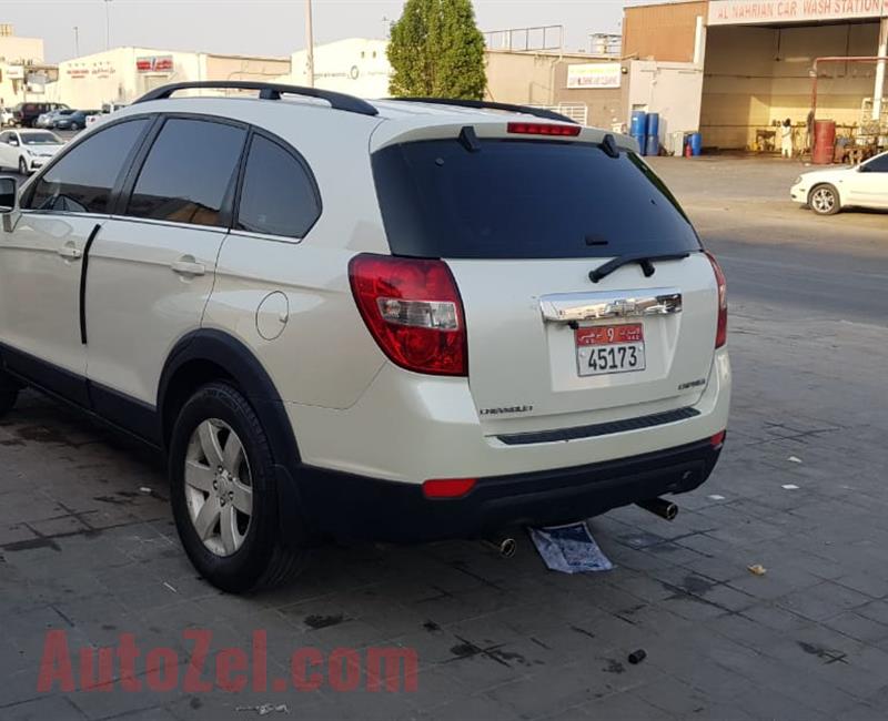 Chevrolet Captiva model 2012 Perfect inside and outside the screen Android new tires 