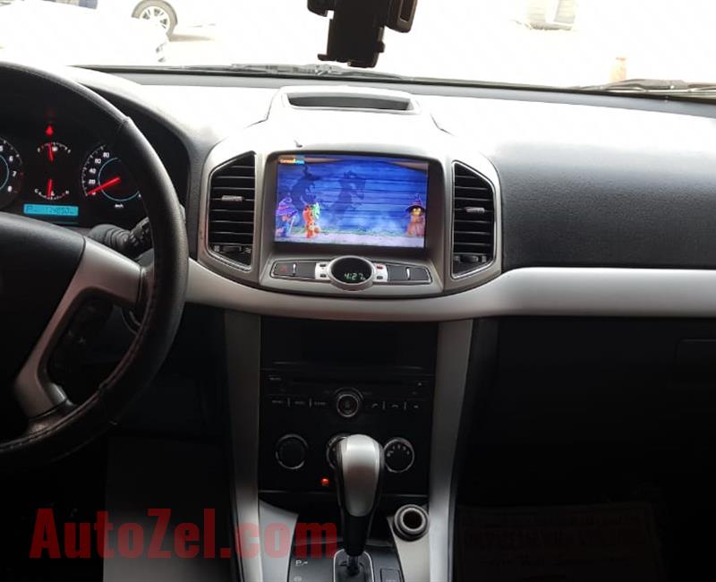 Chevrolet Captiva model 2012 Perfect inside and outside the screen Android new tires 