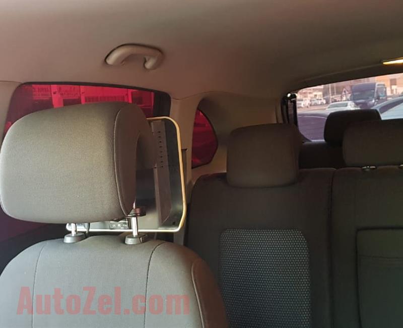 Chevrolet Captiva model 2012 Perfect inside and outside the screen Android new tires 