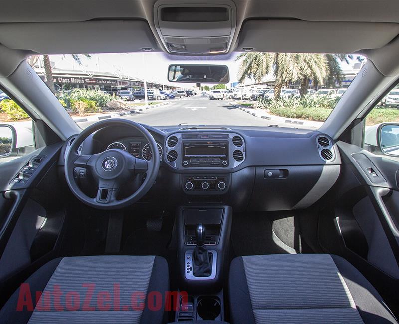 VOLKSWAGEN TIGUAN- 2014- WHITE- 71 488 KM- GCC SPECS