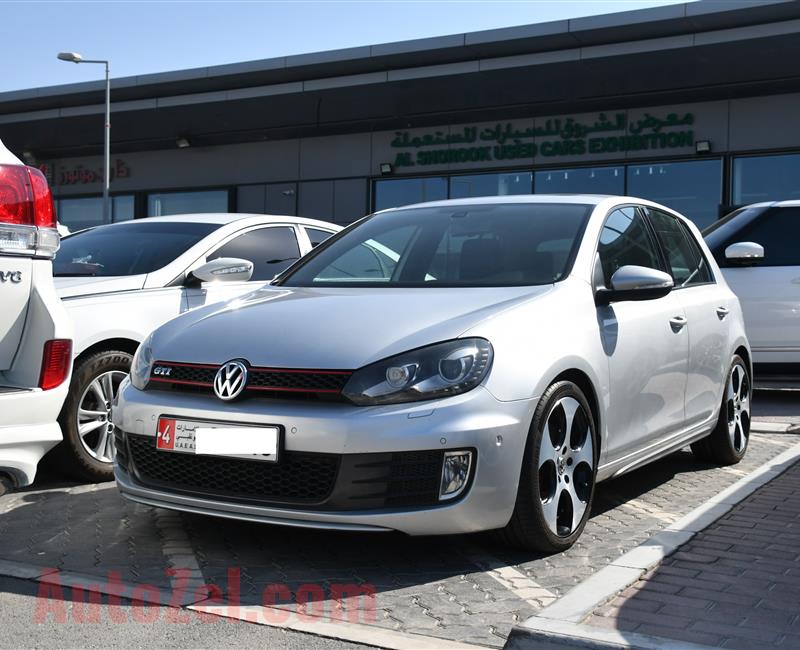 VOLKSWAGEN GTI- 2013- SILVER- 200 000 KM- GCC SPECS