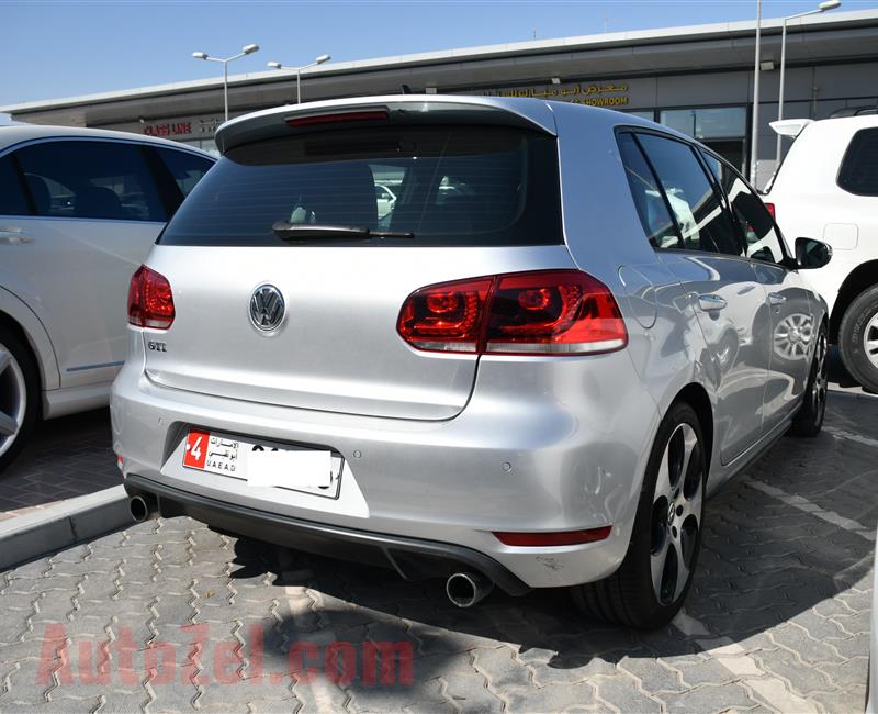 VOLKSWAGEN GTI- 2013- SILVER- 200 000 KM- GCC SPECS