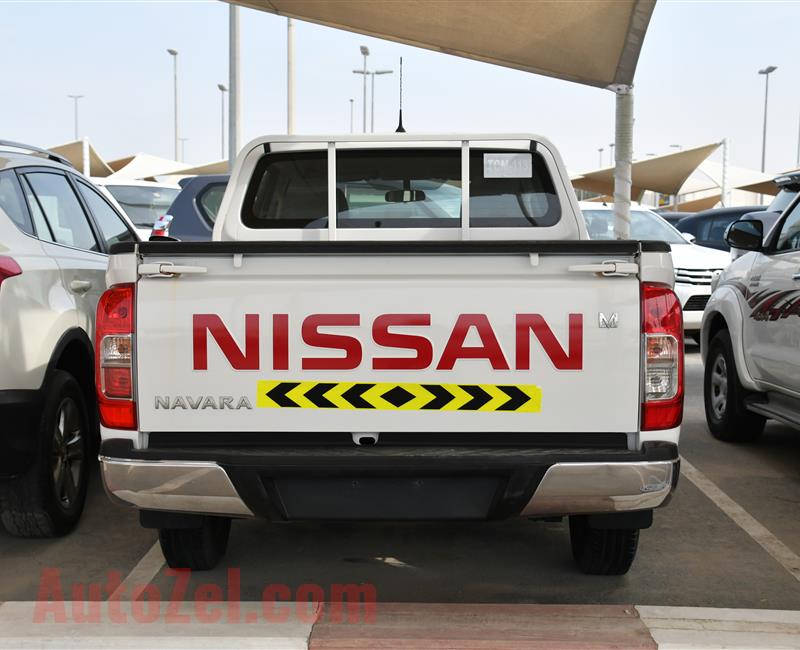 NISSAN NAVARA- 2017- WHITE- 50 000 KM- GCC, MANUAL GEAR