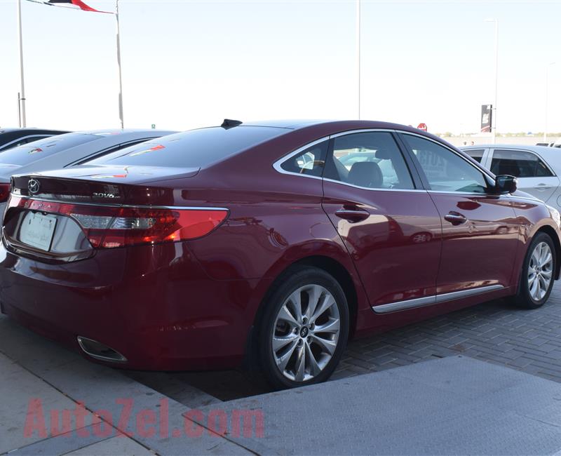 HYUNDAI AZERA- 2013- RED- 75 000 KM- GCC