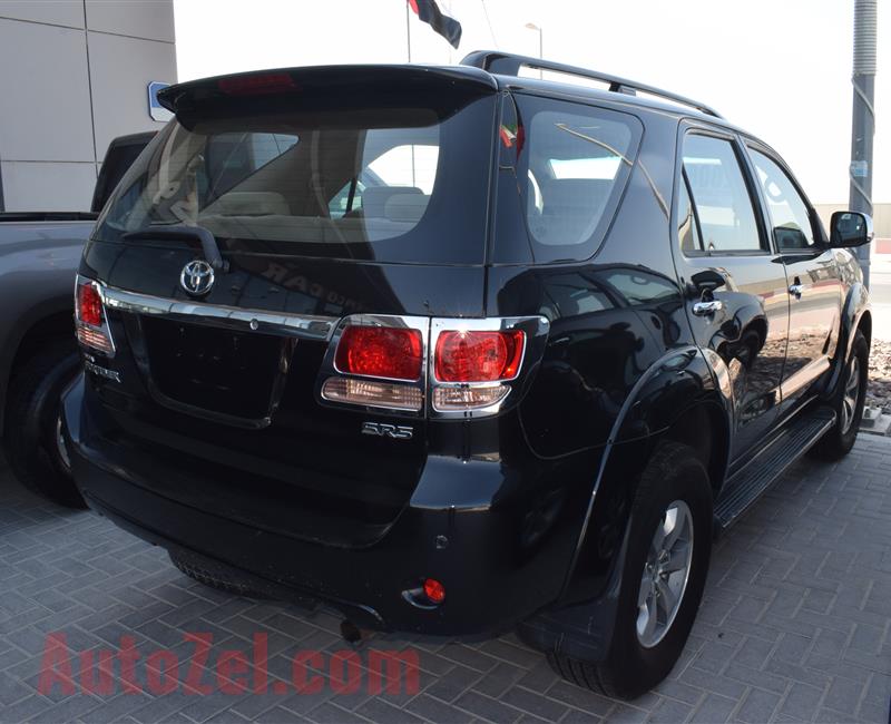 TOYOTA FORTUNER SR5- 2008- BLACK- 421 000 KM- GCC