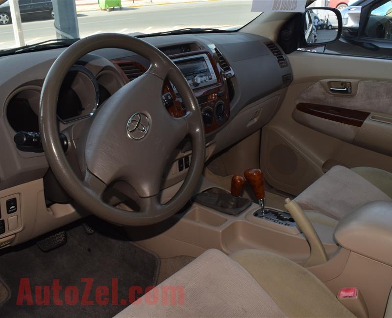 TOYOTA FORTUNER SR5- 2008- BLACK- 421 000 KM- GCC