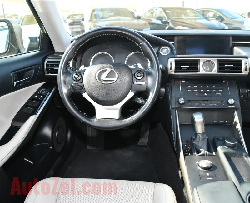 LEXUS IS200- 2016- GRAY- 53 000 MILES- AMERICAN SPECS