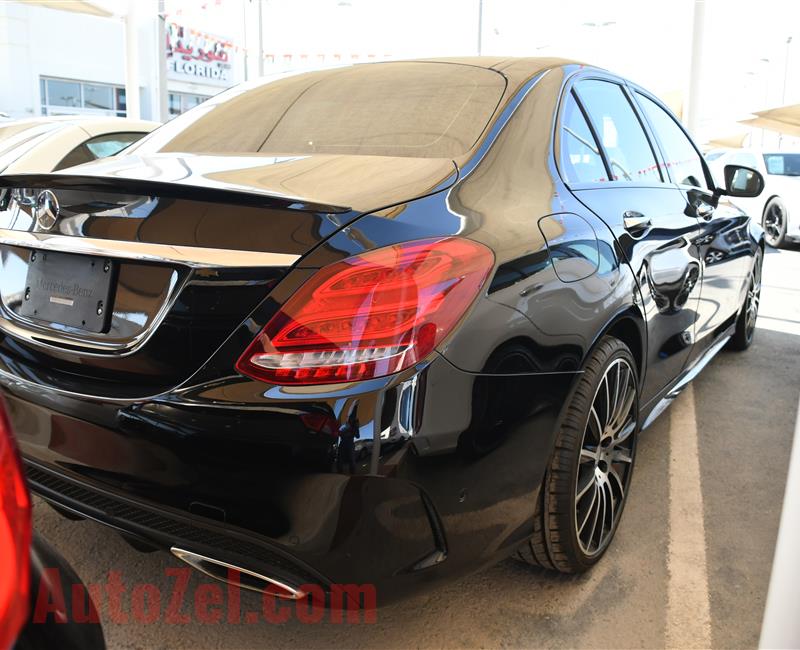 MERCEDES-BENZ C300- 2016- BLACK- 16 000 MILES- AMERICAN SPECS