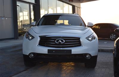 INFINITI FX35- 2012- WHITE- 150 000 KM- GCC