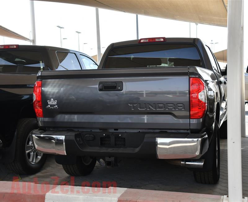 TOYOTA TUNDRA SR5- 2018- GREY- 23 000 MILEAGE- AMERICAN SPECS