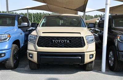 TOYOTA TUNDRA TRD SR5- 2018- BEIGE- 35 000 MILEAGE-...