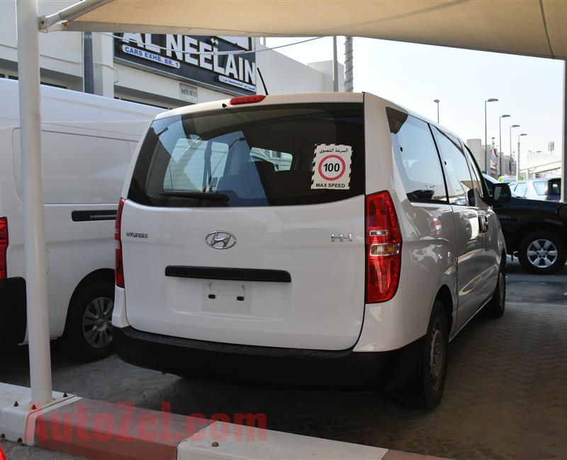 HYUNDAI H1- 2017- WHITE- 39 000 KM- GCC