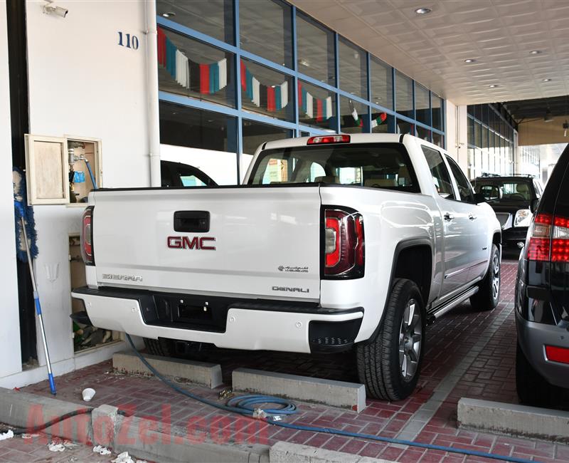 GMC DENALI PICK UP- 2017- WHITE- 72 000 KM- GCC SPECS