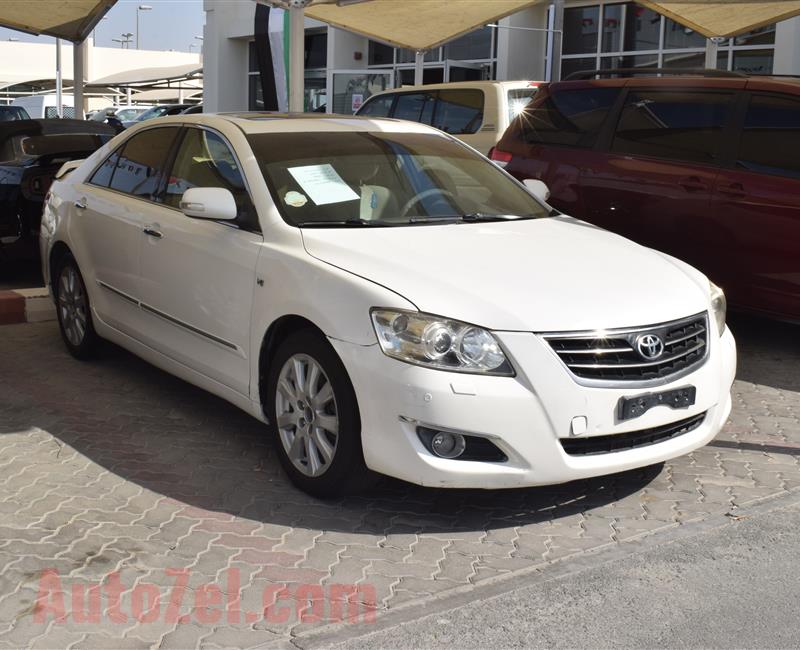 TOYOTA AURION GRANDE- 2008 - WHITE- 360 000 KM- GCC