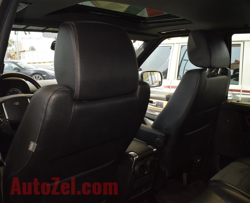 RANGE ROVER SPORT HSE- 2012- SILVER- 382 000 KM- GCC