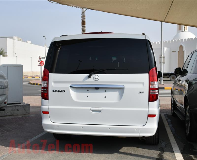 MERCEDES-BENZ VIANO- 2013- WHITE- 136 000 KM- GCC SPECS