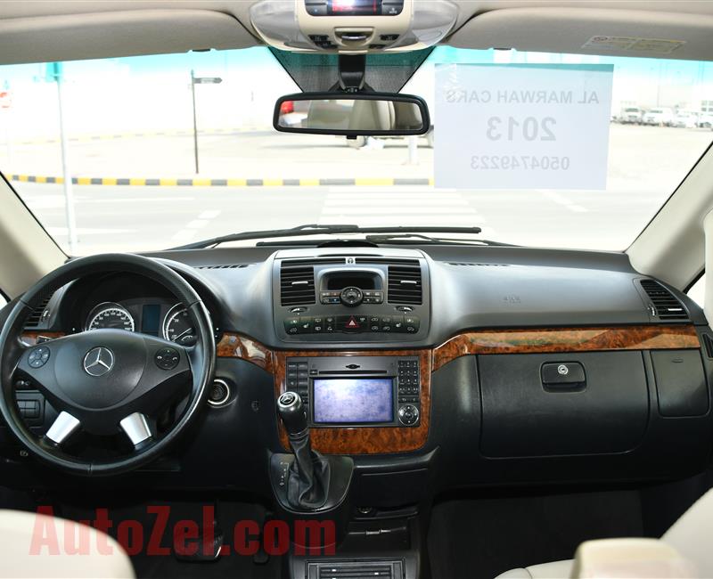 MERCEDES-BENZ VIANO- 2013- WHITE- 136 000 KM- GCC SPECS