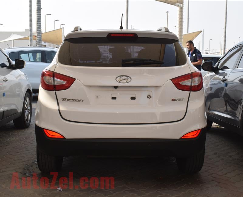 HYUNDAI TUCSON- 2014- WHITE- 40 000 KM- KOREAN SPECS