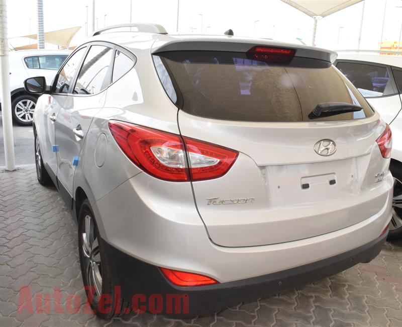 HYUNDAI TUCSON- 2015- SILVER-65 000 KM- KOREAN SPECS